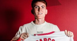 Valentin Barco, el ex Boca que no se afirmó en el Brighton ni en Sevilla, ya tiene nuevo club: jugará en el Racing de Estrasburgo, de la Ligue 1