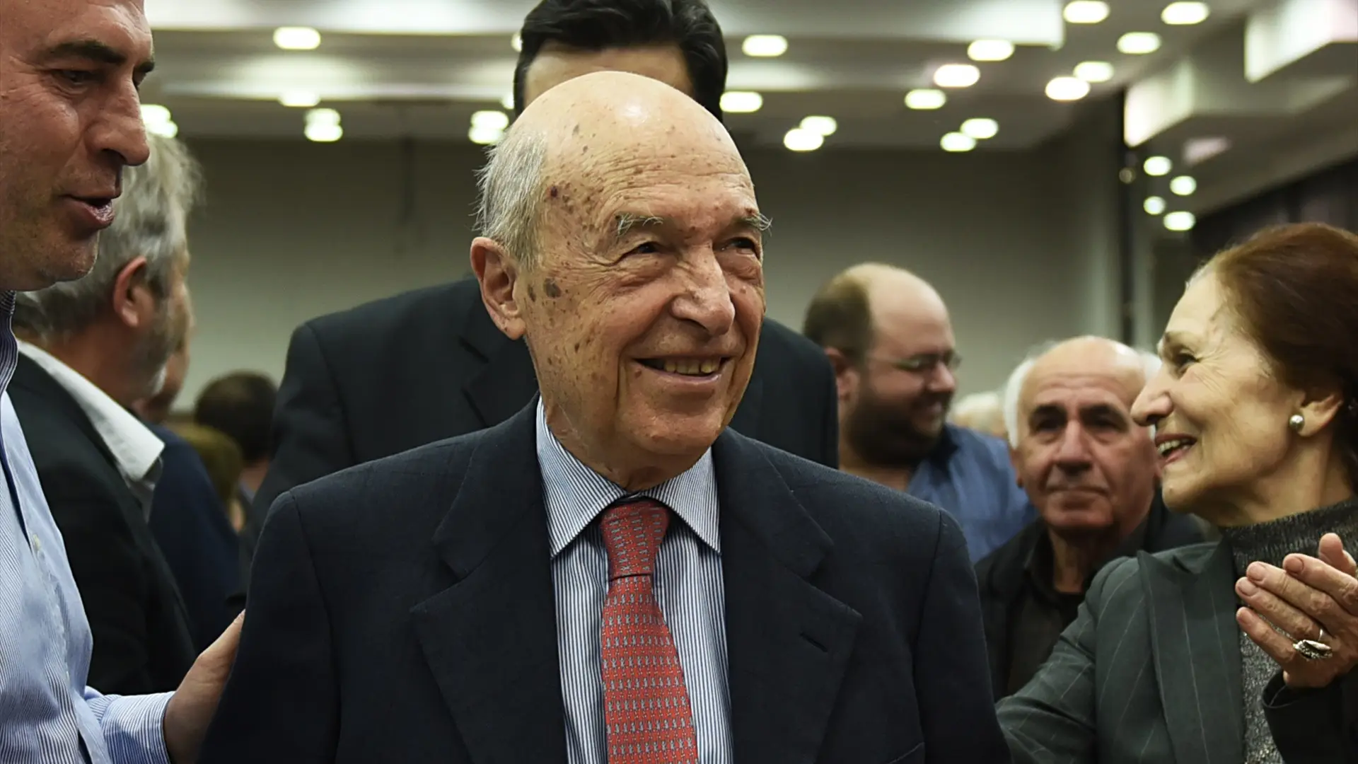 Muere Costas Simitis, ex primer ministro griego y uno de los fundadores del histórico PASOK