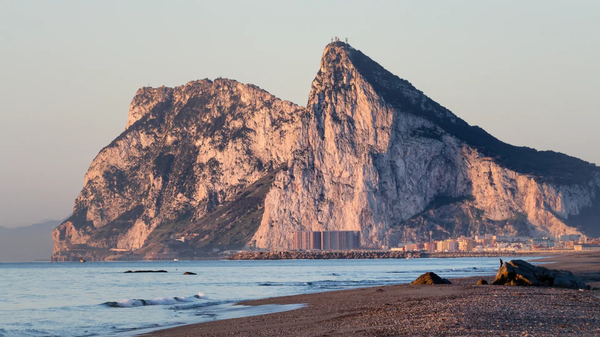 Gibraltar avisa de "profundos" cambios en la relación con el exterior: "España ha hecho poco por generar confianza"