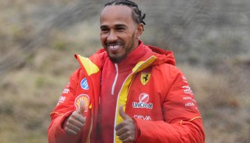 Cómo fue el primer día de Lewis Hamilton vestido de rojo: una multitud de tifosi y la ilusión renovada de Ferrari