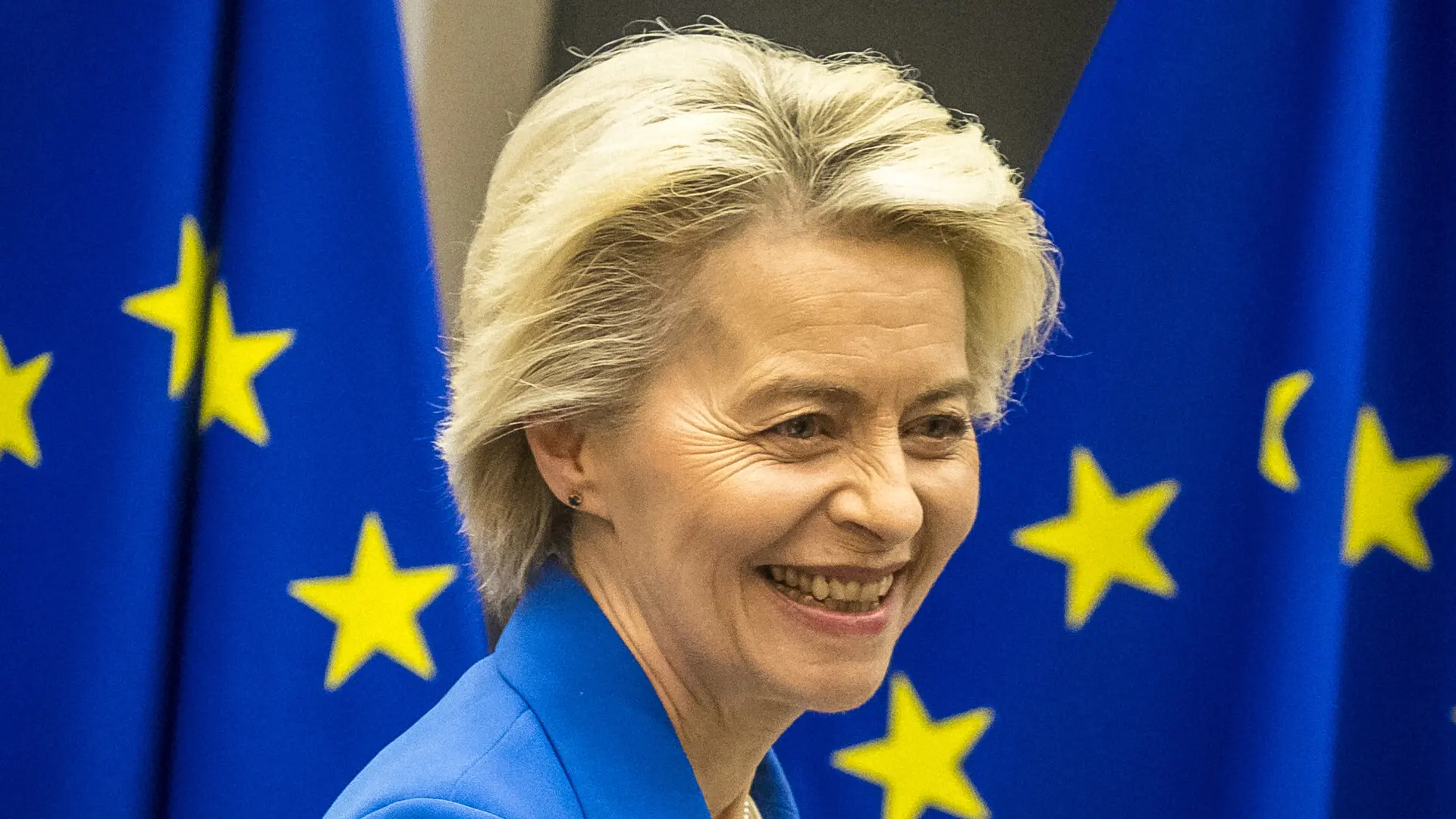 Von der Leyen cancela sus viajes durante dos semanas por una neumonía "grave"