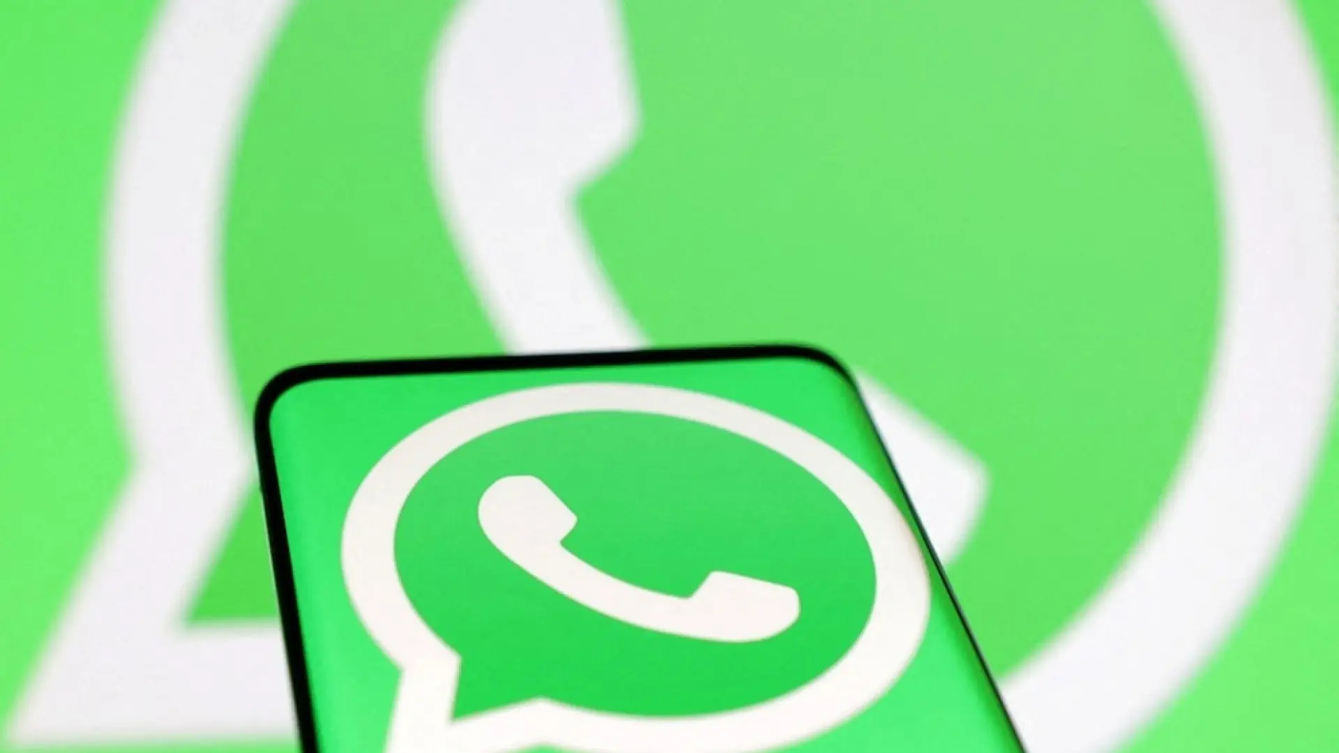 Whatsapp denuncia que un 'software' espía israelí vigiló a periodistas y civiles a través de la app