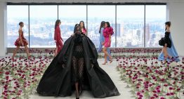 ¡Invitadas! El desfile de Carolina Herrera en Nueva York es toda la inspiración que necesitas en 2025