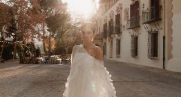 La novia bohemia y su fabuloso vestido con metros y metros de muselina