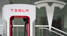 Tesla adquirirá partes del insolvente fabricante alemán de piezas Manz