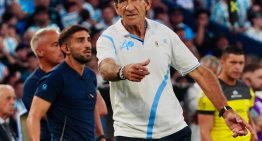 El enojo de Gustavo Costas con un periodista tras la derrota de Racing ante Estudiantes: «Ya estás prendiendo fuego…»