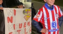 Julián Álvarez y el video viral que enamora a los hinchas del Atlético de Madrid: la reacción de un niño al que le regaló la camiseta