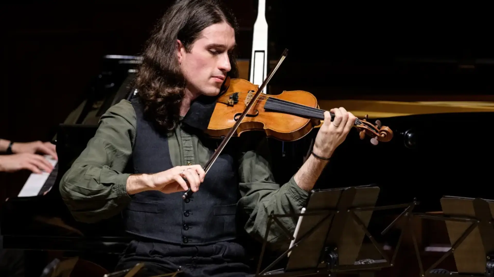 Un joven músico español pide ayuda para recuperar un valioso violín de 1740 que le han robado en Londres: "Mi vida está destrozada"