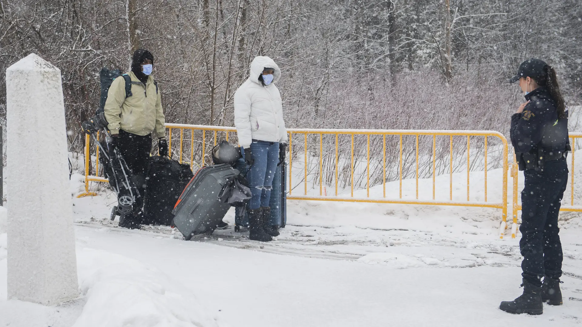 Canadá se suma a las deportaciones masivas: medio millón de personas están a la espera de ser expulsadas