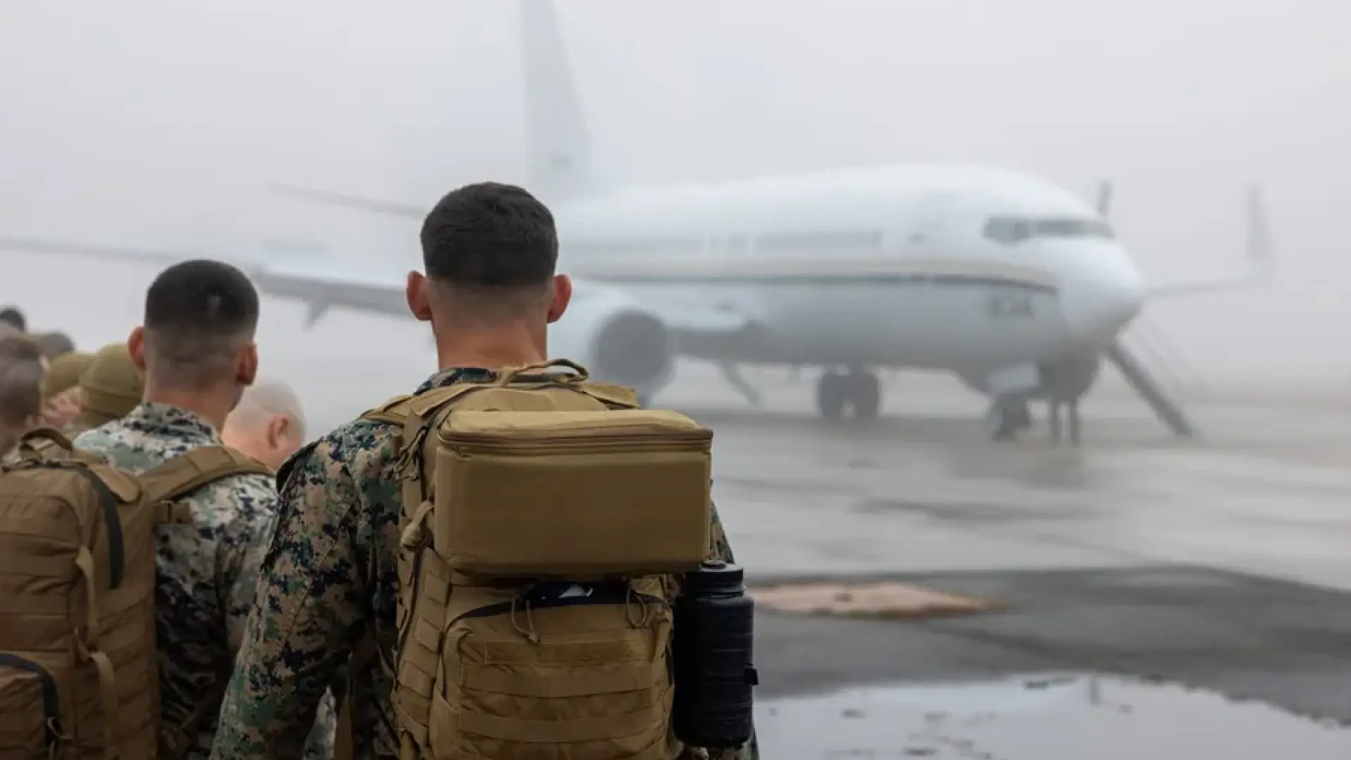 La Casa Blanca asegura que los migrantes enviados a Guantánamo eran miembros del grupo criminal Tren de Aragua