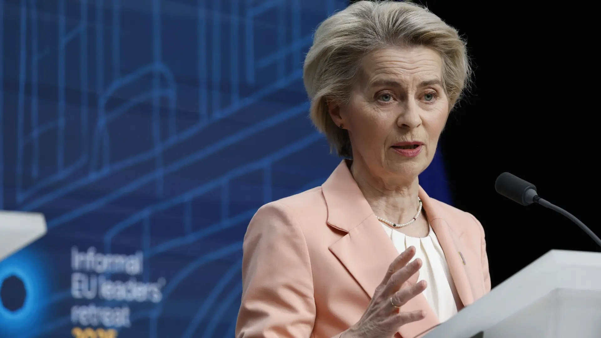 Von der Leyen advierte a Trump de que la UE estará lista para "negociaciones duras"