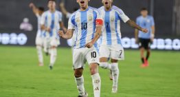 Con un Echeverri hecho un Diablo, Argentina goleó y también sufrió ante Uruguay y se acerca al Mundial Sub 20