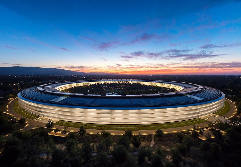 El Apple Park esconde un detalle de lo más curioso: algo tan nostálgico como digno de la serie del momento: 'Separación' 