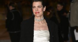 El vestido de Carlota Casiraghi lleva décadas en el armario de las parisinas con más estilo