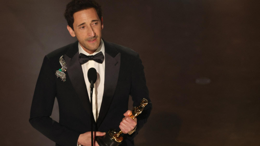 Adrien Brody se llevó el Oscar a Mejor actor por su participación en "El Brutalista"