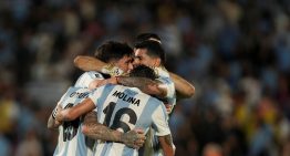 Argentina, sin Messi, le ganó con autoridad e inteligencia a Uruguay y dio señales de que sigue siendo la mejor selección del mundo