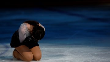 Lágrimas y homenaje de una joven patinadora sobre hielo a su papá, el argentino que murió en la tragedia aérea de Washington