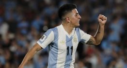 Thiago Almada y sus emociones de potrero tras la noche en que hizo callar al Centenario: «Fue el gol más lindo de mi carrera»