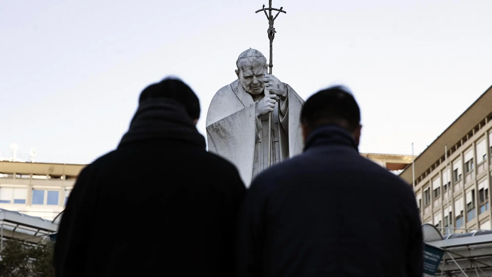 Estado de salud del papa Francisco, en directo | El papa comienza con la fisioterapia motora y no ha sufrido más crisis respiratorias