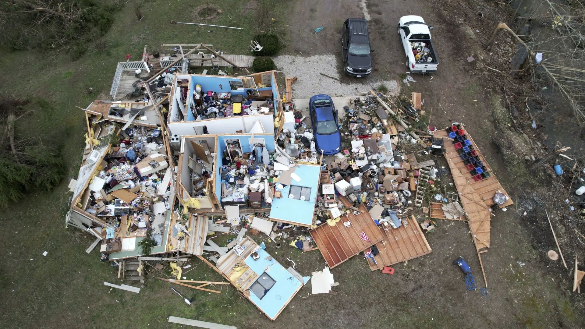 Al menos 34 muertos por tornados y fuertes tormentas en Estados Unidos