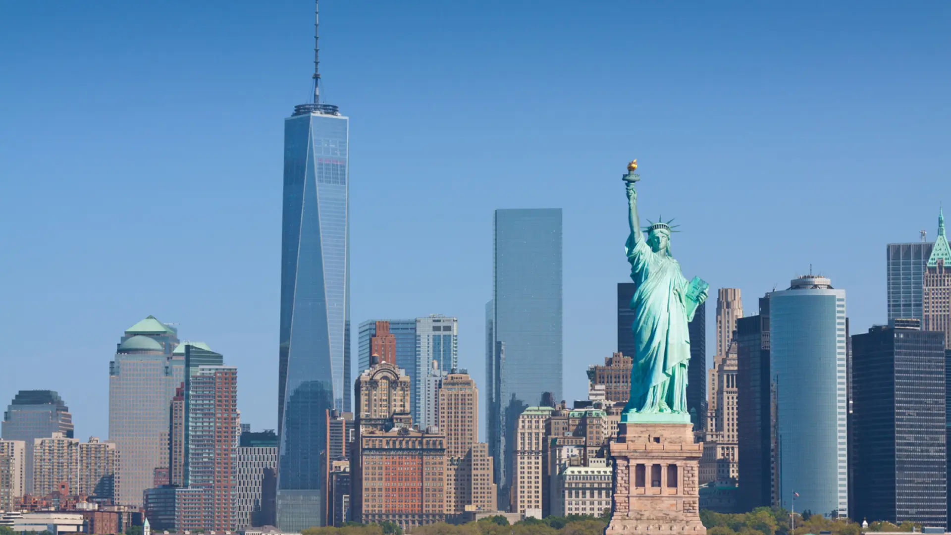 Un político francés pide a Trump devolver la estatua de la Libertad y EEUU responde: "Gracias a nosotros Francia no habla alemán"