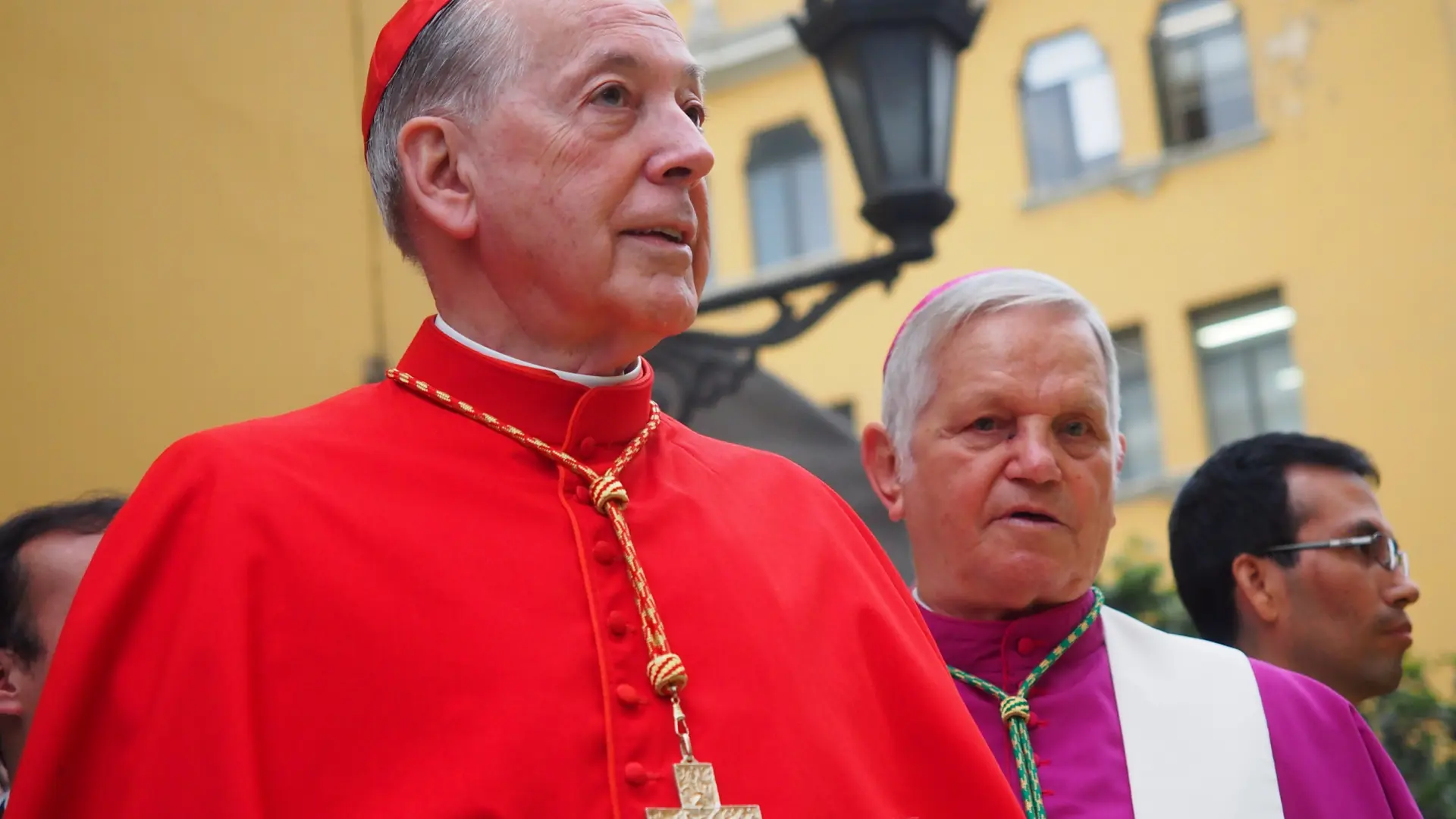 El cardenal Cipriani, acusado de abusos y sancionado por el Vaticano, participa en las congregaciones previas al cónclave