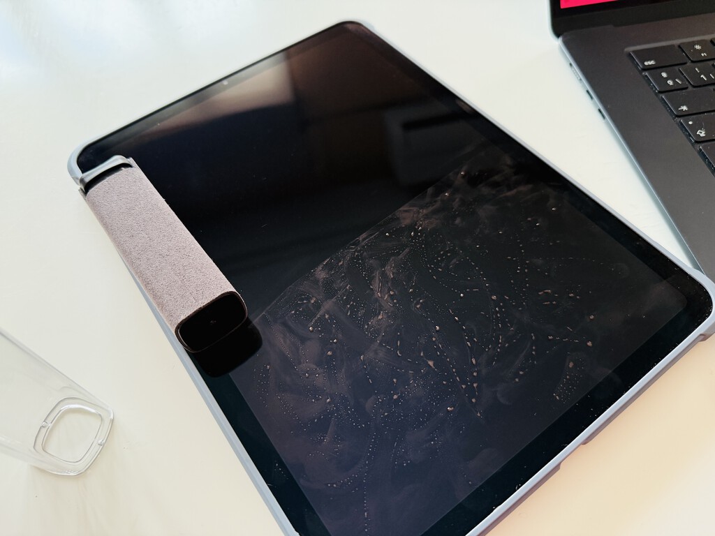 He comprado y probado este capricho para limpiar la pantalla del iPhone, el iPad y las gafas. Tenían razón