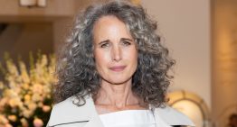 Andie MacDowell en Cannes con el dos piezas de primavera más elegante y nuestra combinación de colores favorita