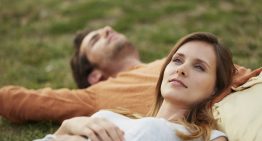 Álvaro Bilbao, neuropsicóloga: «Para saber si tu relación es buena pregúntate si te gustaría que tu hermana pequeña saliera con alguien como tu pareja»