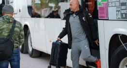 Una azafata Calamar, ningún hincha en tierra y temperatura bajo cero en Santiago del Estero: la final del Apertura todavía espera por Huracán