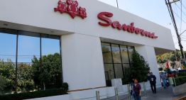Sanborns ve presión por alza salarial y débil consumo