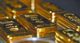 El oro cae y se encamina a su peor semana en seis meses por alivio a la guerra comercial