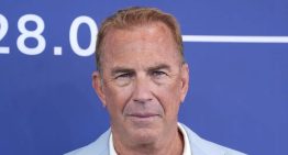 Actriz demandó a Kevin Costner por «violenta escena de violación no guionizada»