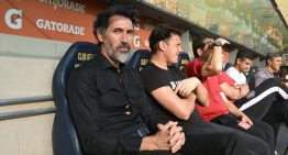 A Eduardo Domínguez le preguntaron si lo habían llamado de Boca: «Número que no conozco, no atiendo»