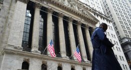 Wall Street cae después de que Trump amenace con aranceles a la Unión Europea y a Apple