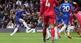 Enzo Fernández tardó tres minutos en hacer festejar al Chelsea ante el campeón Liverpool y sacar ventaja en la carrera por la Champions