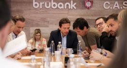 San Lorenzo se desangra: sin presidente, empiezan a acumularse deudas, cheques rechazados y hasta escasea la comida para los pibes de la pensión