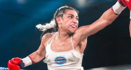 Nazarena «Capricho» Romero dejó todo, pero no pudo con la vehemente Mayelli Flores Rosquero y se quedó sin título mundial supergallo de la AMB