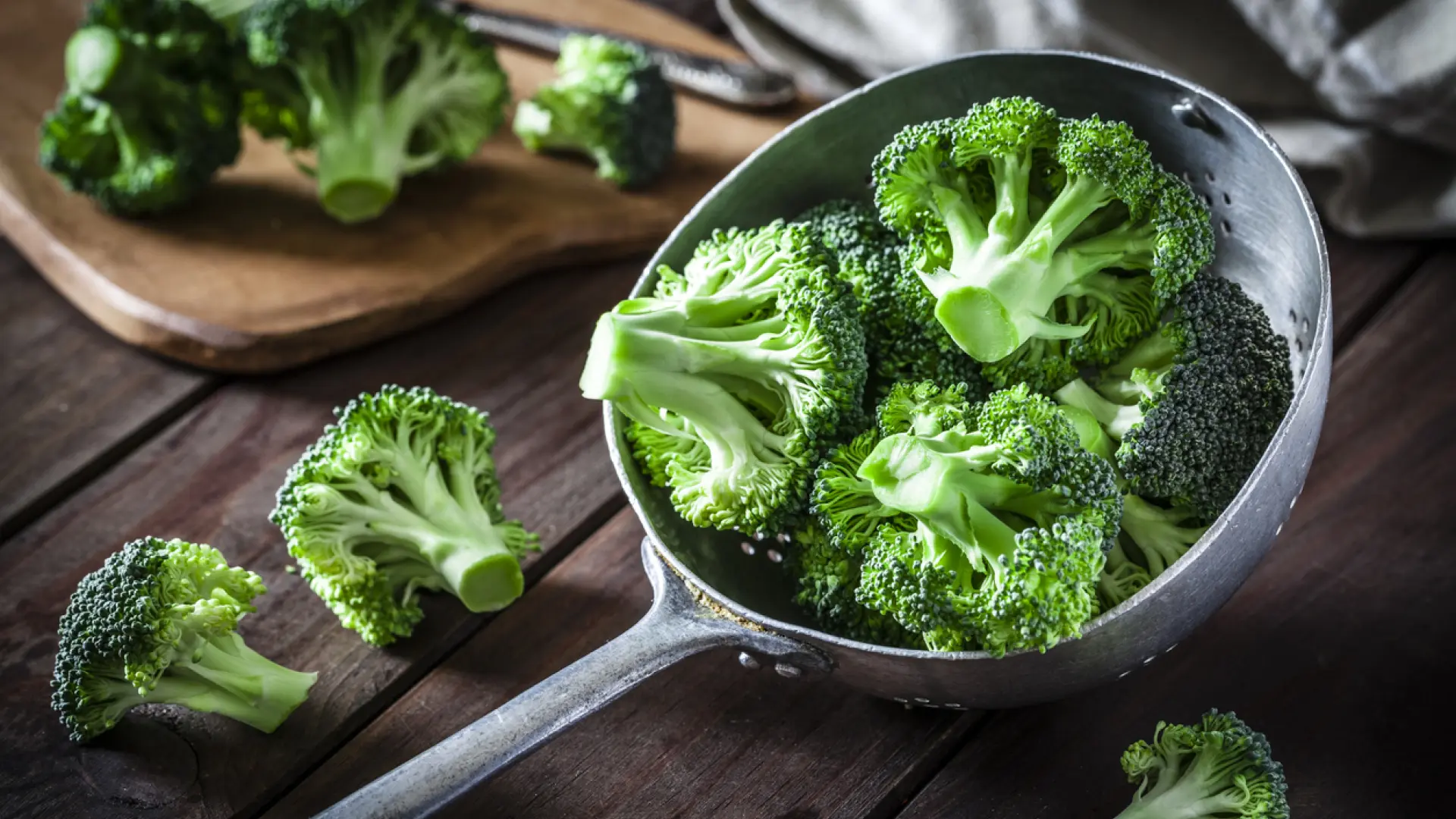 Comer brócoli de esta forma lo hace "cuatro veces más saludable" según un experto