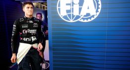 Todo mal para Jack Doohan: chocó con Liam Lawson, pinchó una goma y tuvo que abandonar en la primera vuelta del Gran Premio de Miami de Fórmula 1