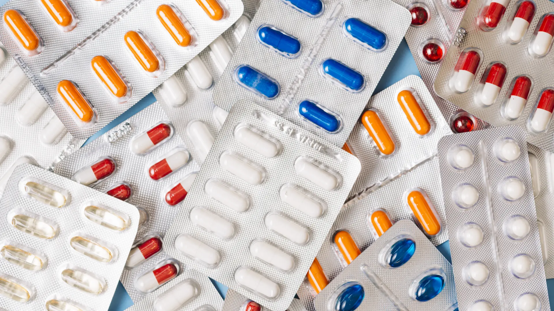 Cuándo tomar paracetamol o ibuprofeno según los síntomas y cuál no debes tomar nunca con resaca, según un enfermero