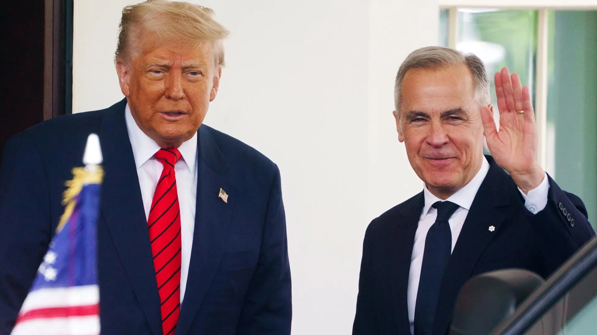 Mark Carney afirma en la Casa Blanca que "Canadá no está en venta" y Trump le responde: "Nunca digas nunca"