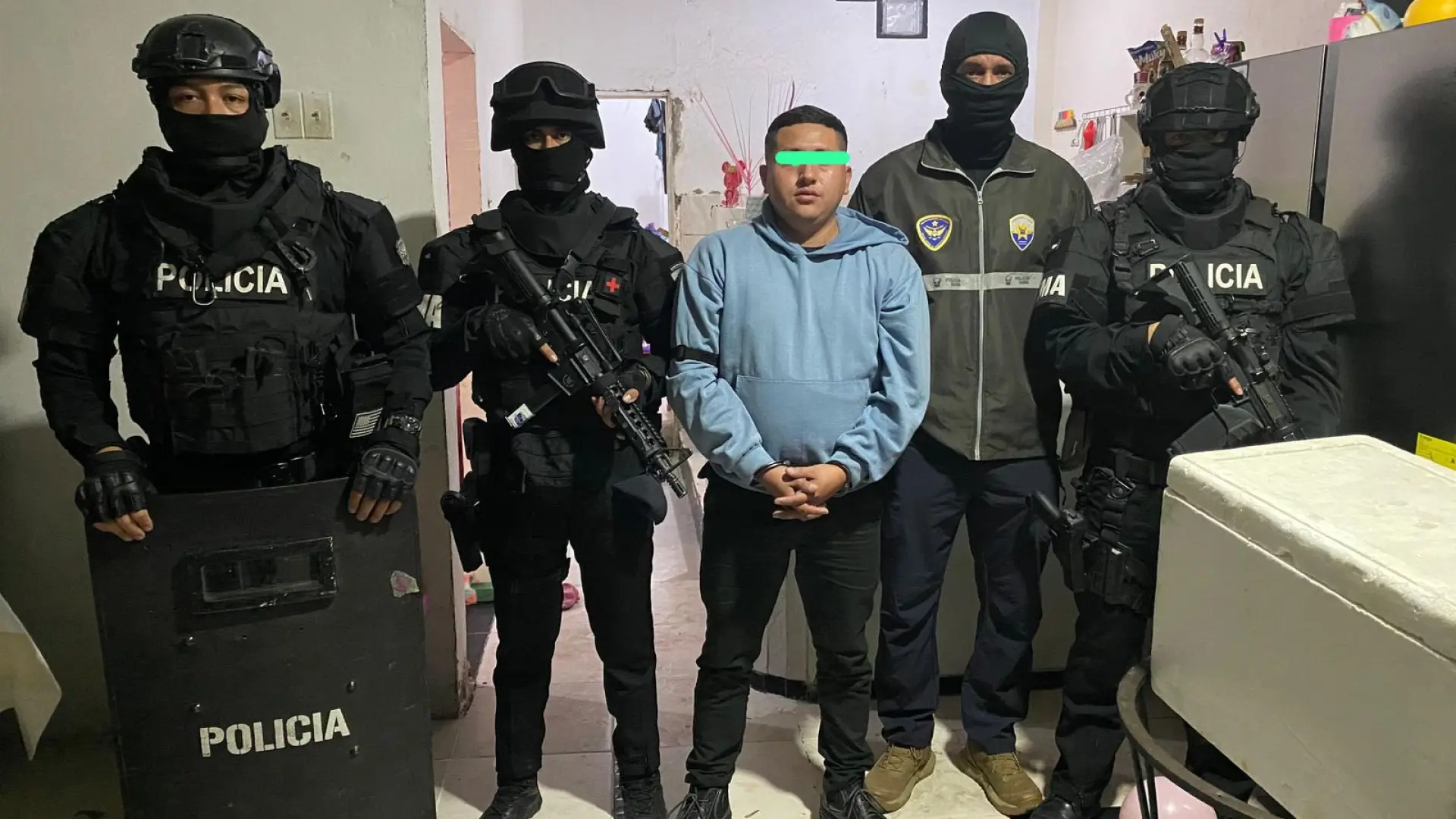 Diecisiete detenidos en Ecuador y España por narcotráfico, incluidos tres policías ecuatorianos