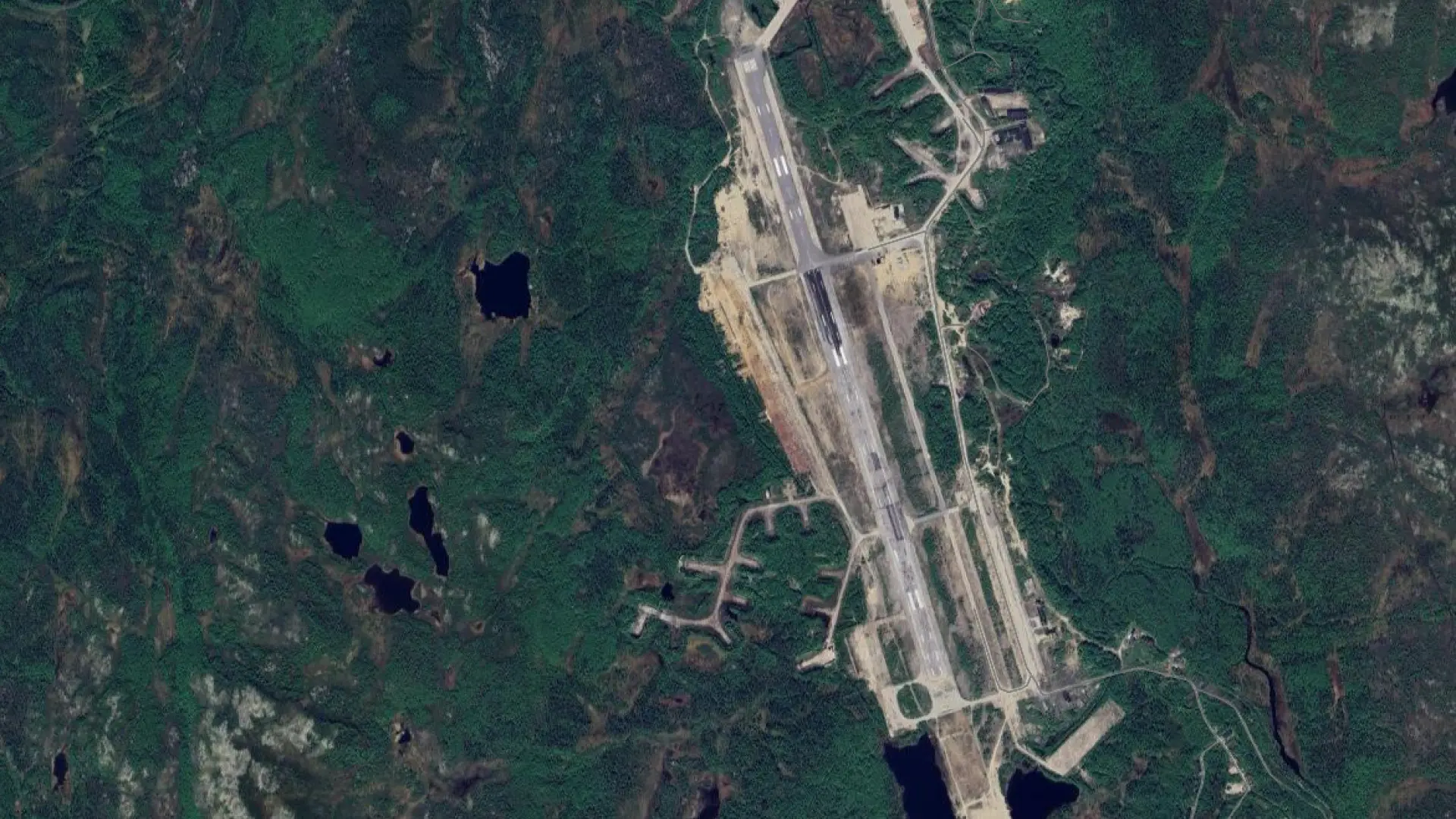 Los satélites muestran un aumento de la concentración militar de Rusia cerca de la frontera con Finlandia
