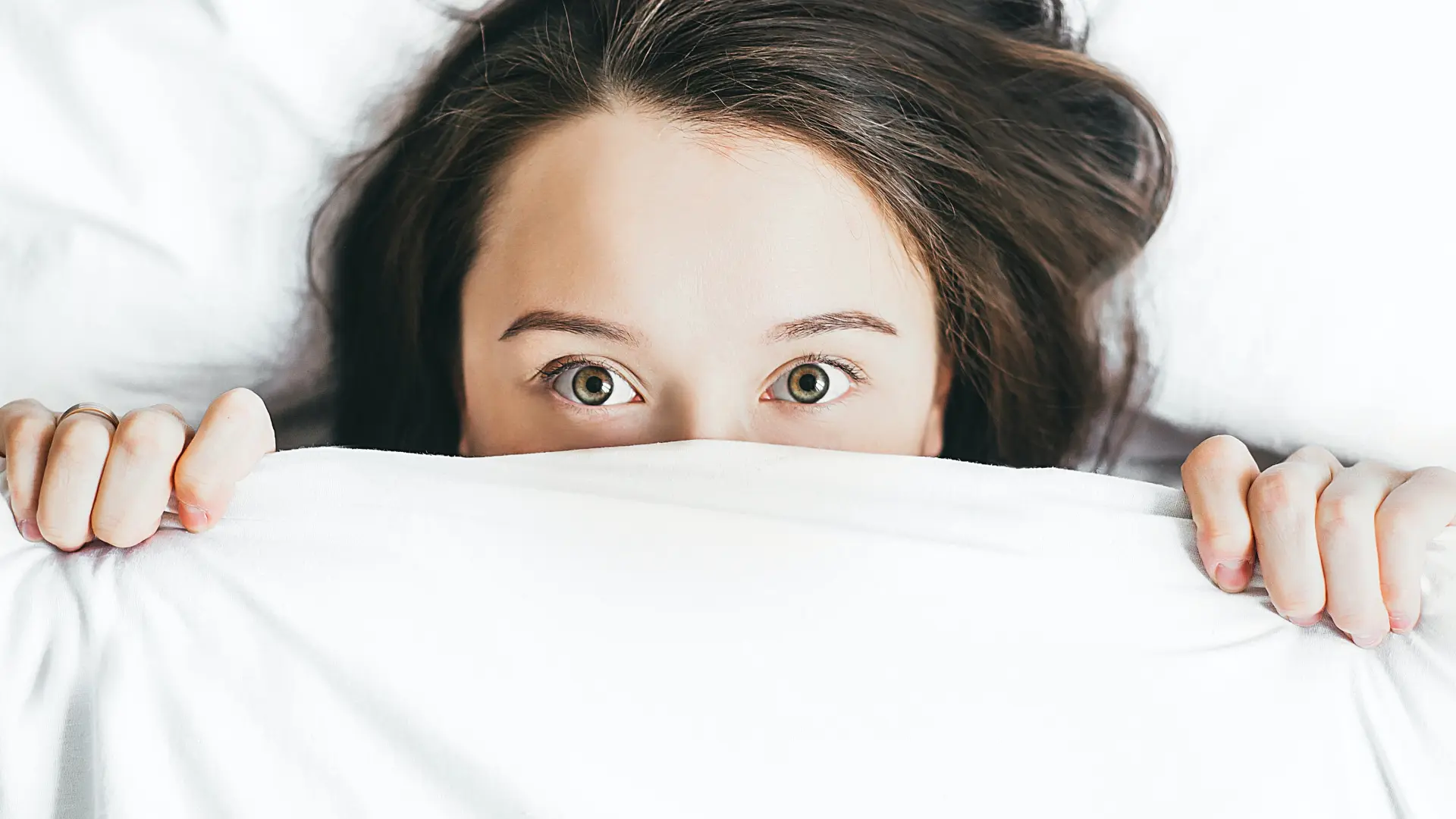 El ejercicio perfecto para hacer antes de irte a la cama, combatir el insomnio y dormir como un bebé