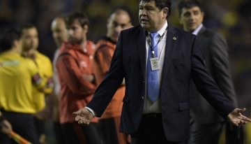 El boliviano Roger Bello, comisario de Conmebol en la noche del gas pimienta en la Libertadores 2015: «En el fútbol, si hay algo que no existe, es el secreto»