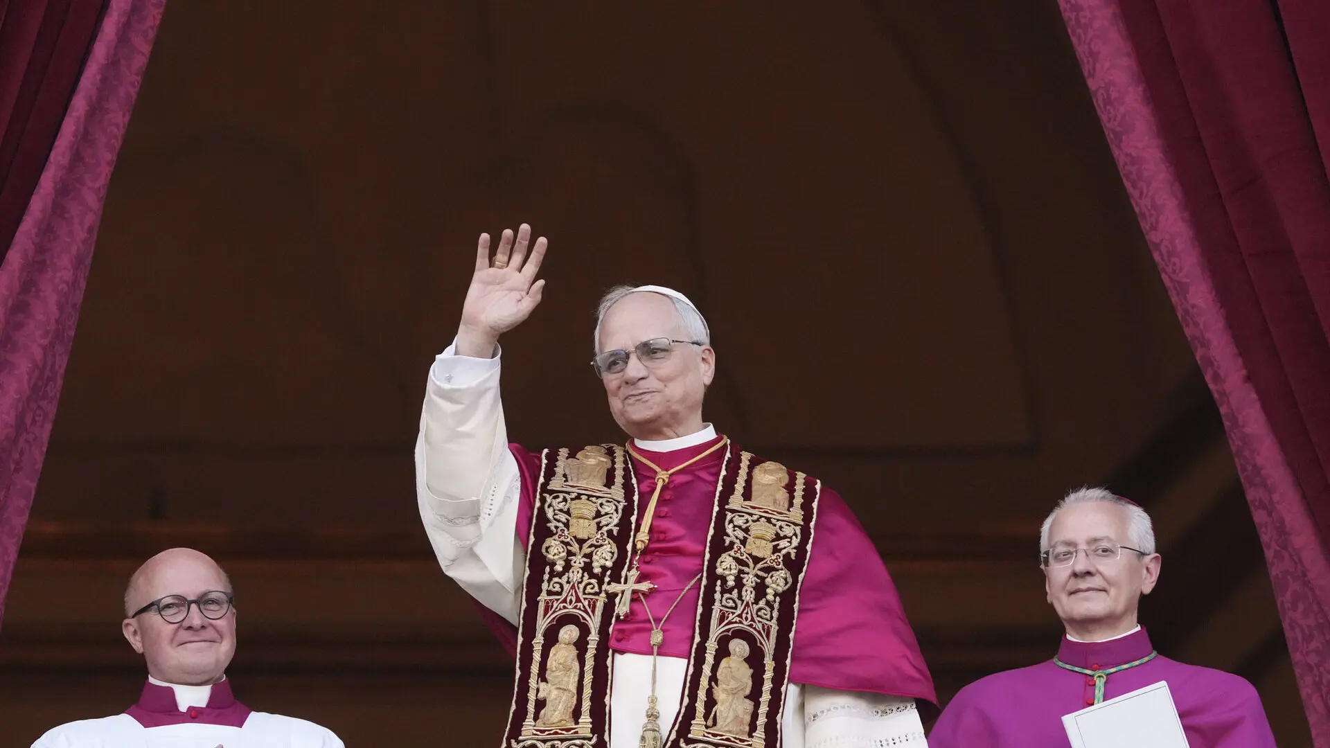 "No tendrá miedo de los tiranos": uno de los cardenales del cónclave vaticina cómo será el papado de León XIV
