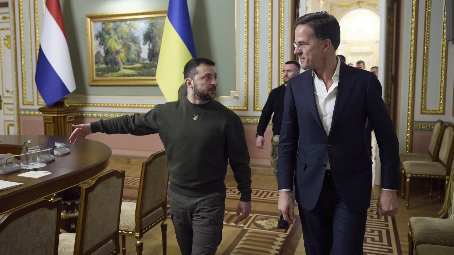 Rutte aborda con Zelenski el apoyo continuado de la OTAN en busca de una "paz justa y duradera" para Ucrania