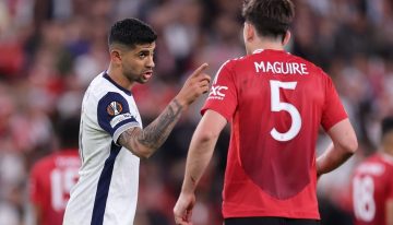El Cuti Romero tuvo una noche caliente con Harry Maguire: se cruzaron feo todo el partido y el inglés le negó el saludo en la premiación