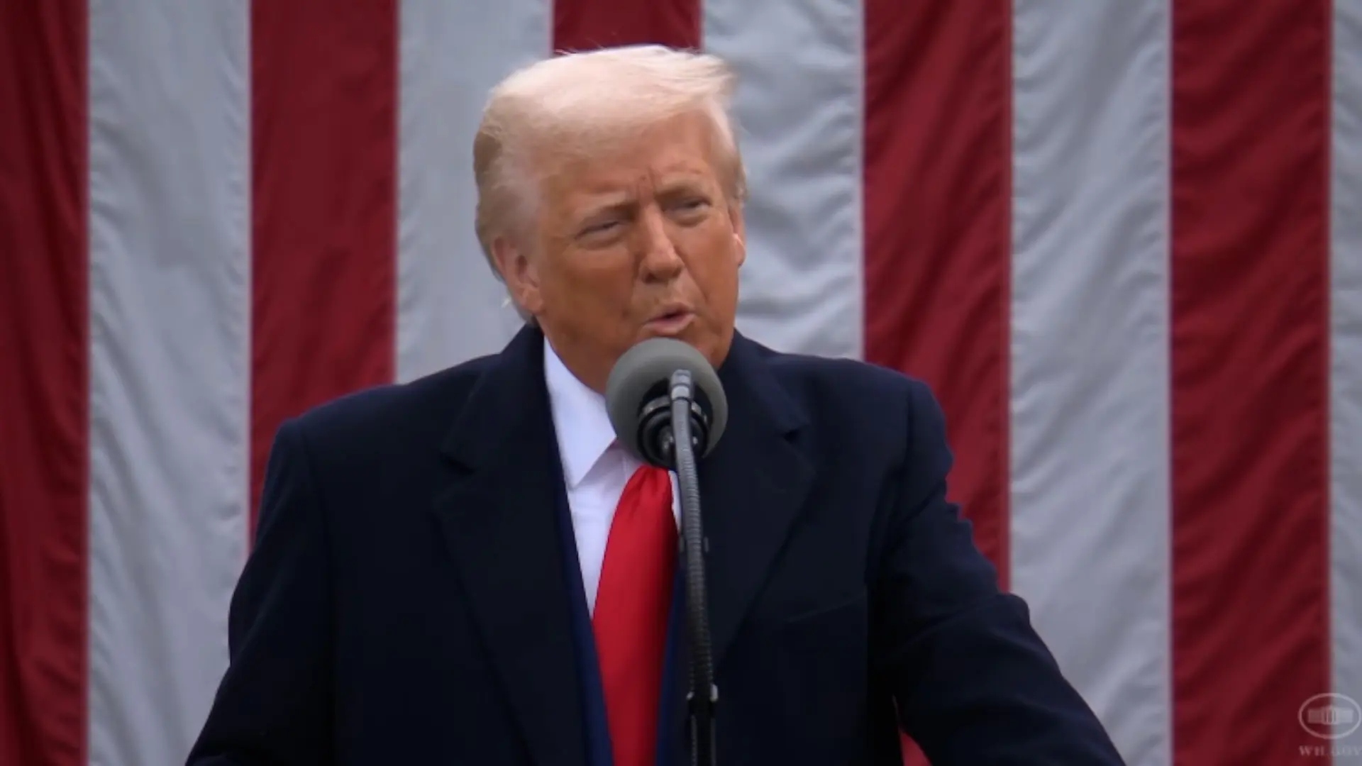 Trump ordena reabrir la prisión de Alcatraz para "los delincuentes viciosos, violentos y reincidentes" de Estados Unidos
